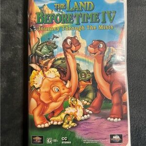 The Land Before Time IV : Journey Through The Mists 1996 Clamshell VHS